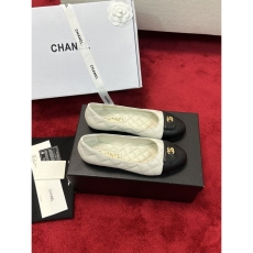 Chanel Low Shoes